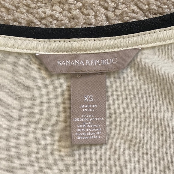 Banana Republic Black Floral Sequin Blouse size XS - Picture 5 of 7